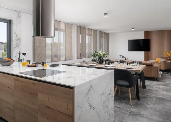 Appartement With Parking Space - 23579 *